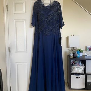 MOTHER OF BRIDE/ EVENING GOWN